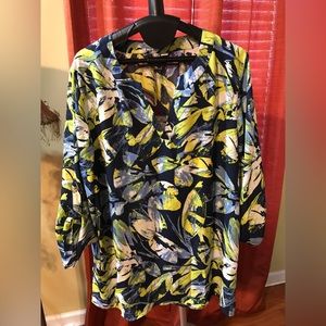 Multicolored V-Neck top 14/6W